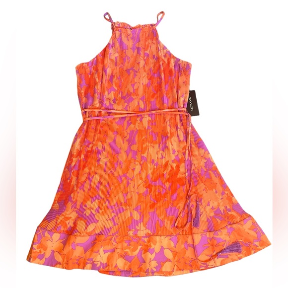 NWT Taylor Pleated Crepe Dress Size M - Picture 6 of 14